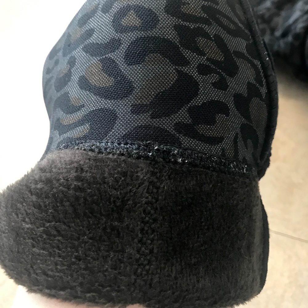 Gray Fur Lined Leg Warmers Warm Leggings Fleece Thigh Highs Leopard Cheetah NEW - Picture 8 of 8